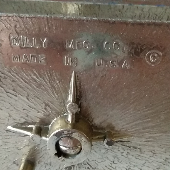 Dilly MFG Co Vintage gilded metal and marble pillar candleholders - Picture 9 of 16